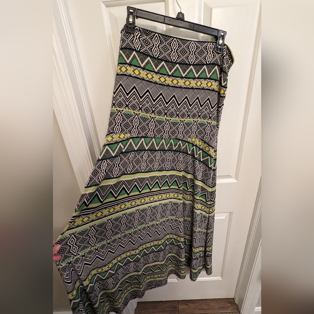 Women's L Inc brand skirt/dress geometric print. Washed, never worn